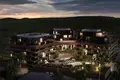 Complejo residencial New residential complex with swimming pools, gardens and a co-working area close to Layan Beach, Phuket, Thailand