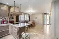 Haus 7 zimmer 310 m² Papiarnianski sielski Saviet, Belarus
