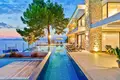 4 room villa 600 m² in Faralya, Turkey