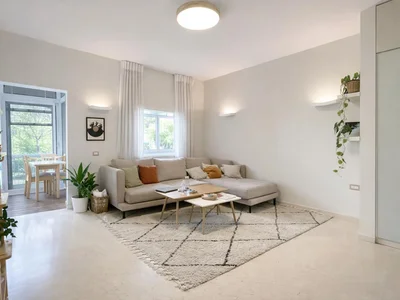 Residential quarter Dans immeuble rEnovE appartement 3 piEces en trEs bon Etat avec miklat