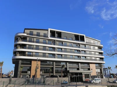 Immeuble Appartement flambant neuf avec vue sur la montagne à Konyaaltı Antalya