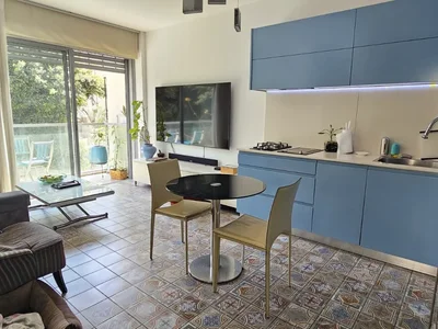 Residential quarter Magnifique 3 pieces avec ascenseur parking balcon et mamad proche mer