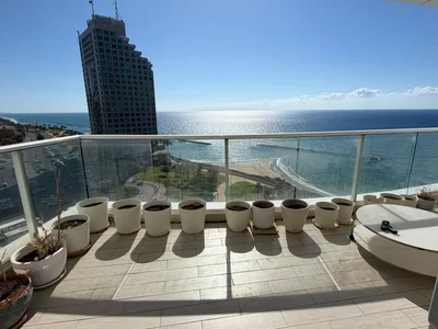 Barrio residencial Nat600 immeuble premiere ligne de mer
