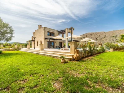 Villa Kamennaa villa Posejdon s bassejnom