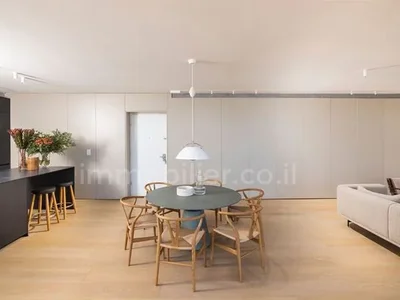 Residential quarter Avec terrasse bel appartement bien agence bon emplacement dans un bel immeuble grand magnifique spacieux vue sur la mer