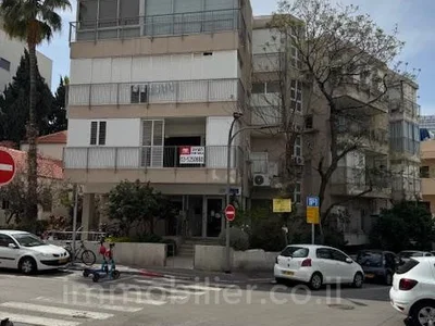 Dzielnica mieszkaniowa Grand 5 pieces avec balcon a renover proche mer