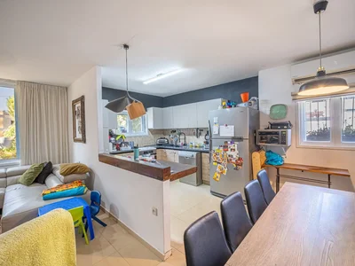 Wohnviertel Duplex toit ramot tsahala