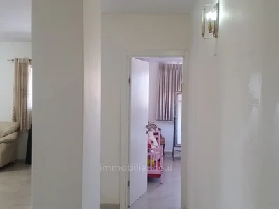 Residential quarter Charmant cottage 255m2 11 pieces dekel guimel efrat