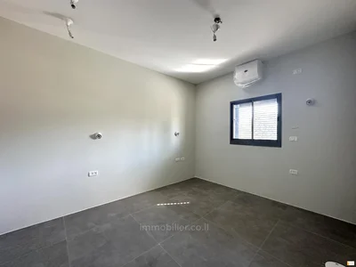 Barrio residencial Avec terrasse calme proche de la mer immeuble neuf avec ascenseur A ne pas manquer bien agence clair spacieux magnifique renove