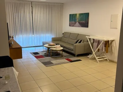 Wohnviertel Un 3 pieces quartier afridar recent