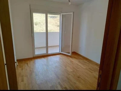 Barrio residencial Stan 69 m² na Izdavanje – Ljubović, Podgorica