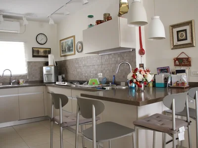 Barrio residencial Centre ville face au parc pour famille religieuse
