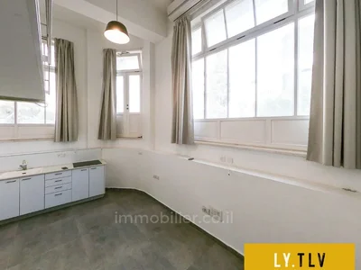 Wohnviertel Superbe studio avec mezzanine entierement renove en plein coeur de tel aviv