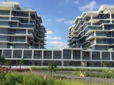Complexe résidentiel Luxury residence Jasmine with green areas and a spa in the prestigious area of Damac Hills, Dubai, UAE