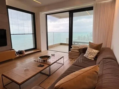 Quartier résidentiel Bat yam – itzhak sadeh
mini-penthouse de standing avec vue mer panoramique