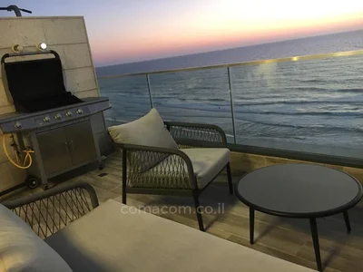 Residential quarter Avec terrasse au centre bon emplacement haut standing proche de la mer vue sur la mer dans un immeuble neuf neuf bel appartement magnifique renove