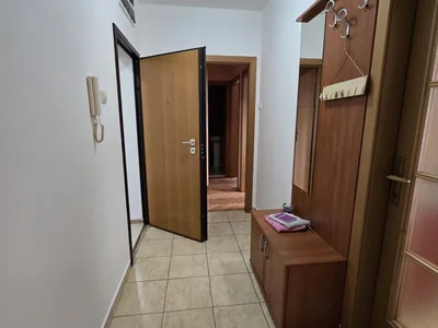 Wohnviertel Stan 70 m² na Izdavanje – Blok Ix, Podgorica