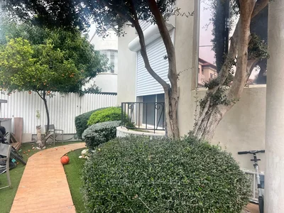 Wohnviertel Maison avec piscinecentre ville raanana