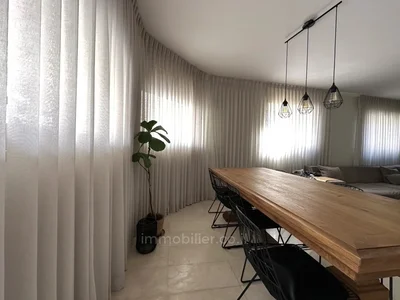 Жилой квартал Avec terrasse calme proche de la mer a ne pas manquer bien agence clair spacieux magnifique renove