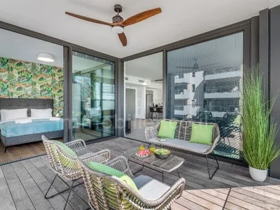 Жилой квартал Au centre avec terrasse bel appartement bien agence bon emplacement dans un bel immeuble dans un immeuble neuf entierement meuble haut standing luxueux magnifique proche de la mer spacieux