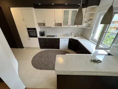 Barrio residencial Stan 120 m² na Izdavanje – City Kvart, Podgorica