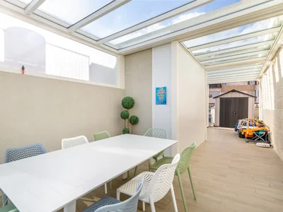 Quartier résidentiel Magnifique penthouse 4 pièces avec terrasse 80m2 soucca