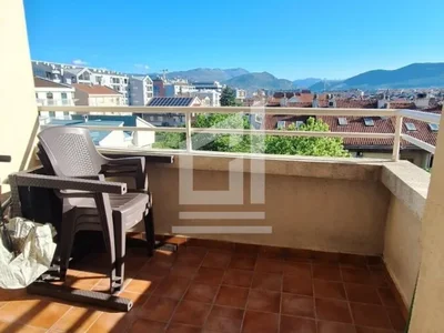 Residential quarter Stan 45 m² na Izdavanje – Stari Aerodrom, Podgorica