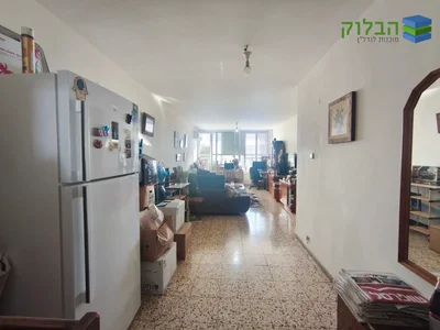 Жилой квартал Centre ville de rishon lezion appartement 3 pieces a prix exceptionnel