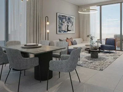 Wohnanlage New Mariott Residences with a swimming pool and a restaurant close to the canal and Jumeirah Beach, Business Bay, Dubai, UAE