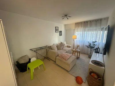 Residential quarter Opportunite a ne pas rater achetez un t3 recevez un t4