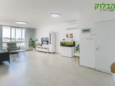 Residential quarter Appartement 5 5 pieces quartier neve hadarim rishon lezion