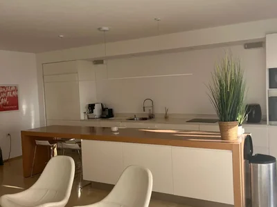 Barrio residencial Sublime 4 pieces familial avec terrasse parking et cave