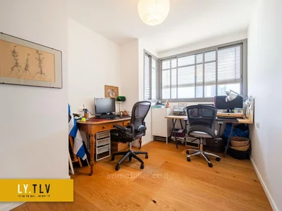 Dzielnica mieszkaniowa Superbe 4 pieces renove architecturellement a deux pas du parc dans un immeuble avec parking