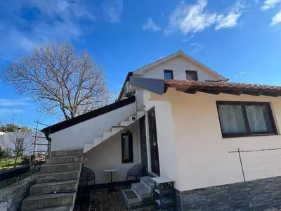 Cabaña Kuća 77 m² na Prodaju – Krimovica, Kotor