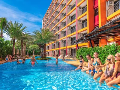 Zespół mieszkaniowy Mai Khao Beach Condotel