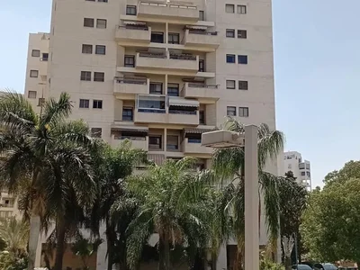 Residential quarter A vendre 4 piEces dexception au cOEur de la city dashdod