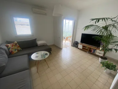 Residential quarter Dizengoff center 2 pieces
