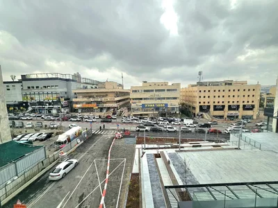 Residential quarter Bureau dangle lumineux de 176 m a louer talpiot jerusalem