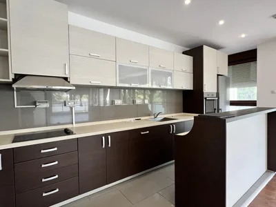 Quartier résidentiel Stan 228 m² na Izdavanje – Preko Morače, Podgorica