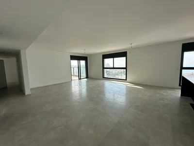 Residential quarter Beau 5 pieces immeuble de luxe