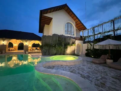 Жилой комплекс MAISON BOHEME — жилой комплекс в районе Sanur, Бали