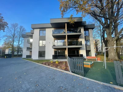 Commerce Dignājas 4