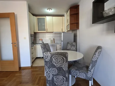 Wohnviertel Stan 71 m² na Izdavanje – Stari Aerodrom, Podgorica