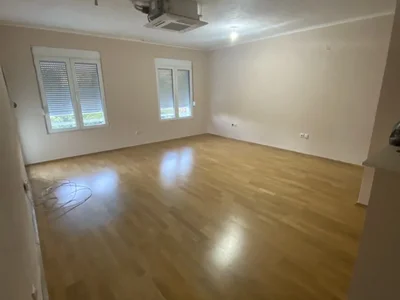 Wohnviertel Stan 69 m² na Izdavanje – Pobrežje, Podgorica
