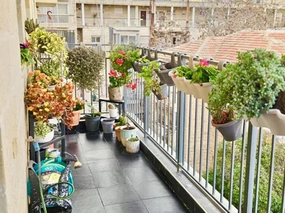 Residential quarter La perle rare au coeur de jerusalem A vendre superbe 3 pieces dans le quartier ben yehouda