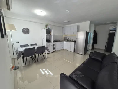 Wohnviertel Appartement renove et lumineux a louer a arnona jerusalem immobilier 026786595