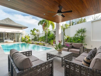 Zespół mieszkaniowy Guarded complex of villas with swimming pool close to Bang Tao Beach, Phuket, Thailand