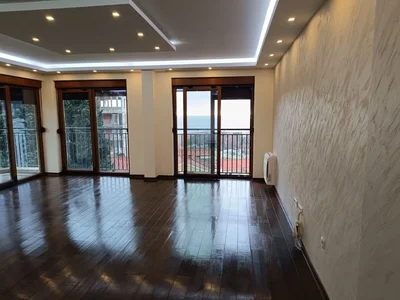 Wohnviertel Stan 152 m² na Prodaju – Petrovac, Budva