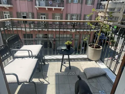 Quartier résidentiel Appartement de reve a vendre rue nahalat binyamin, tel-aviv sur la zone pietonne.