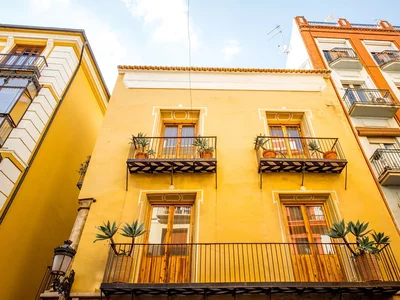 Poles are actively buying «second homes.» Most often — in Spain